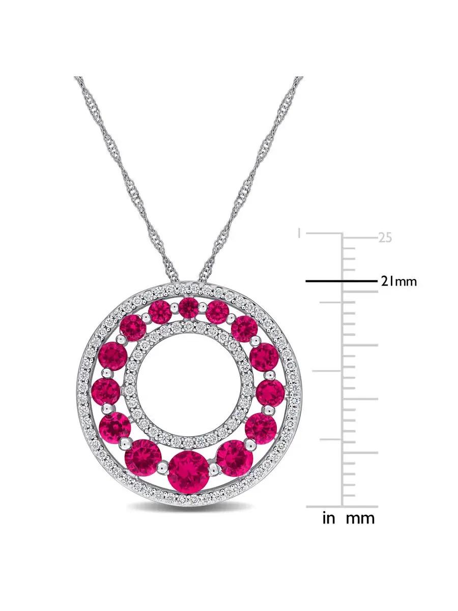 Подвеска с открытым кругом с градуированным созданным рубином Forever 1 3/4CT TGW и выращенным в — изображение 2 из 4