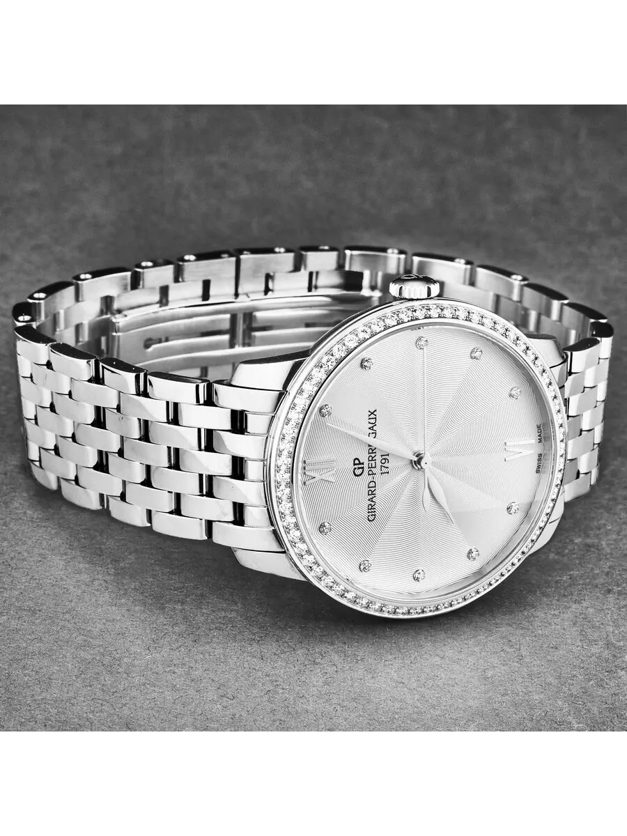 Женские автоматические часы Girard Perregaux 1966 с бриллиантами и серебряным циферблатом, артикул — изображение 2 из 4