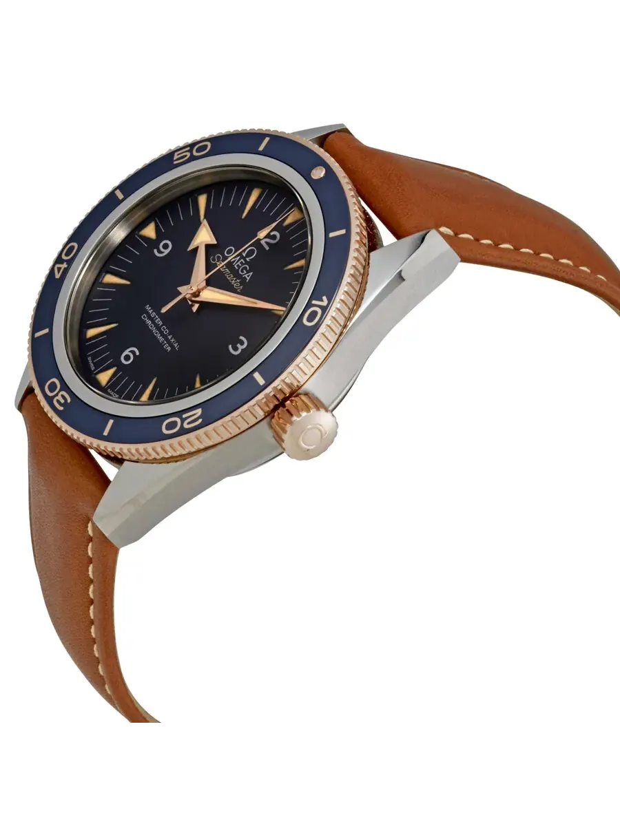 Мужские часы Omega Seamaster 300 Automatic с синим циферблатом 233.62.41.21.03.001 — изображение 2 из 4, оттенок синий