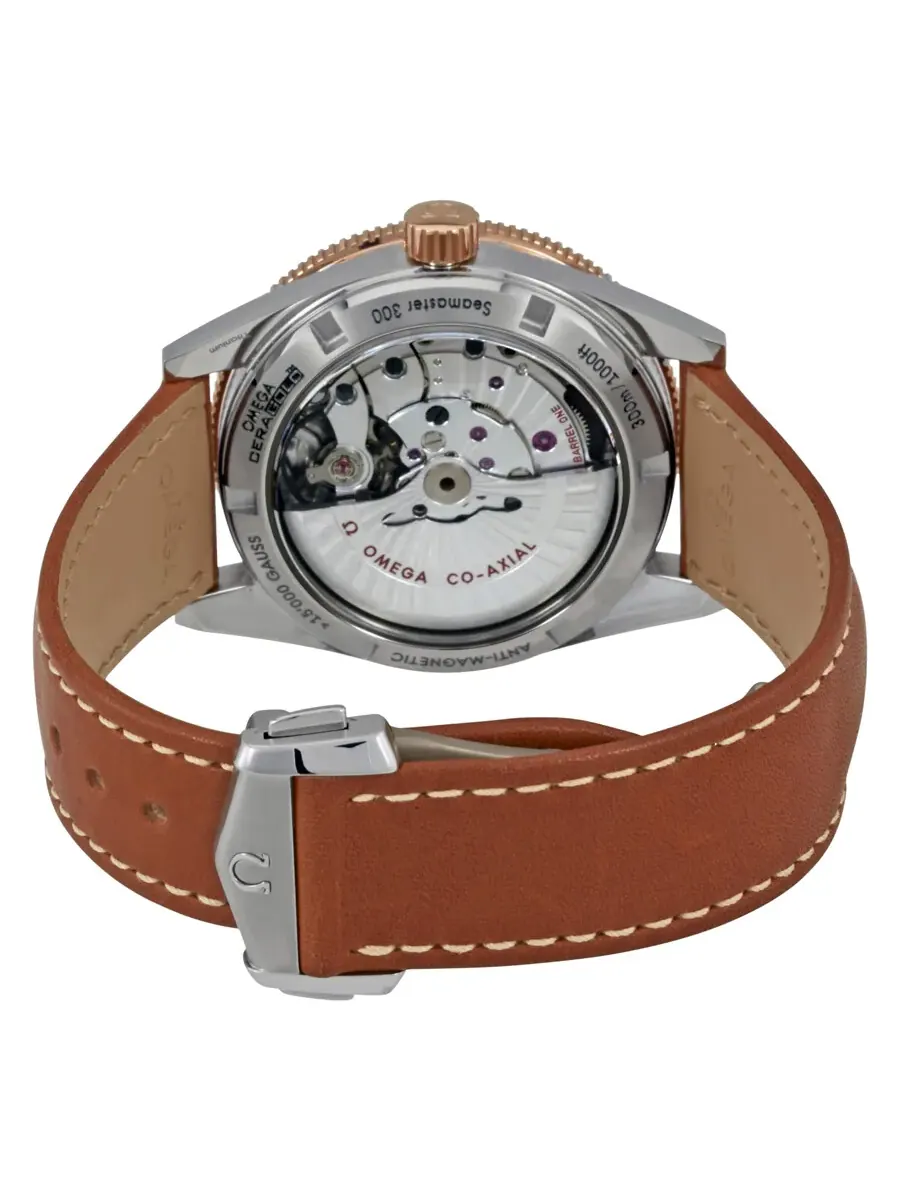 Мужские часы Omega Seamaster 300 Automatic с синим циферблатом 233.62.41.21.03.001 — изображение 3 из 4, оттенок синий