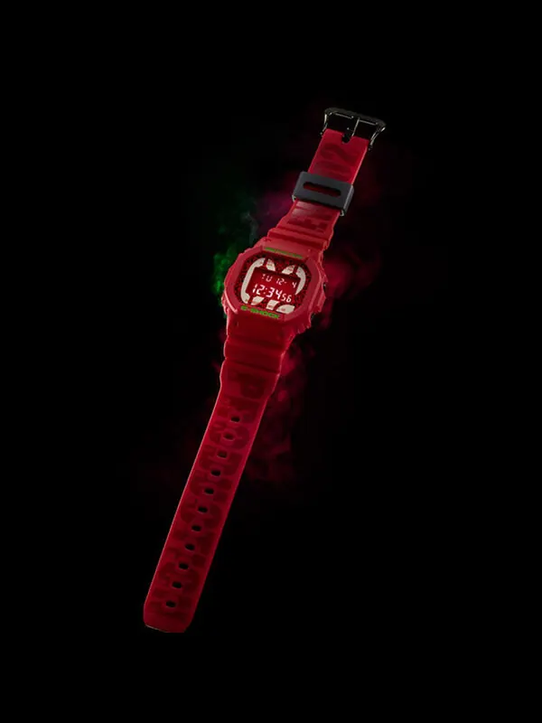 Часы CASIO G-Shock Square 'Red' — изображение 3 из 4, оттенок красный