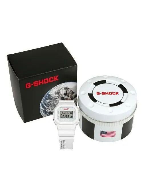 Часы CASIO G-Shock Square 'White' — изображение 1 из 4, оттенок белый