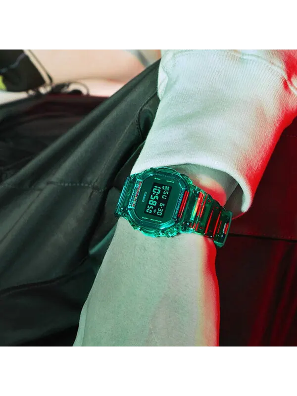 Часы CASIO G-Shock Square 'Green' — изображение 3 из 4, оттенок зеленый