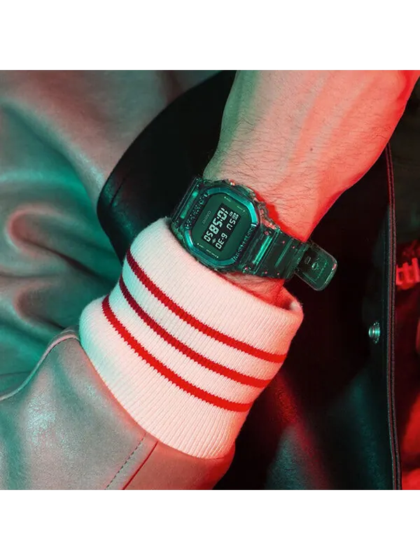 Часы CASIO G-Shock Square 'Green' — изображение 4 из 4, оттенок зеленый