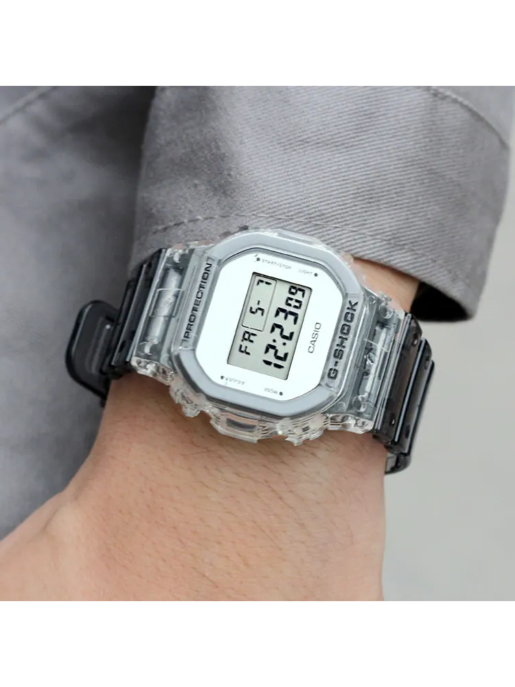Часы Casio G-Shock, арт. DW-5600SK-1PRS — изображение 6 из 6, оттенок серебряный