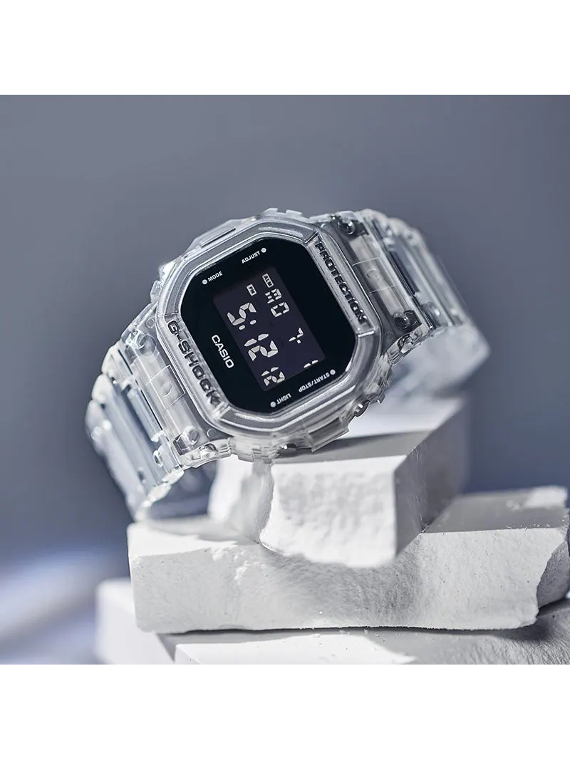 Часы CASIO G-Shock Square 'White' — изображение 2 из 7, оттенок белый