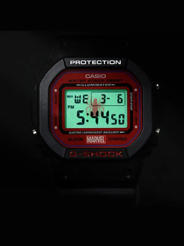 Часы CASIO G-Shock Square 'Black Red' — изображение 4 из 4, оттенок черный/красный