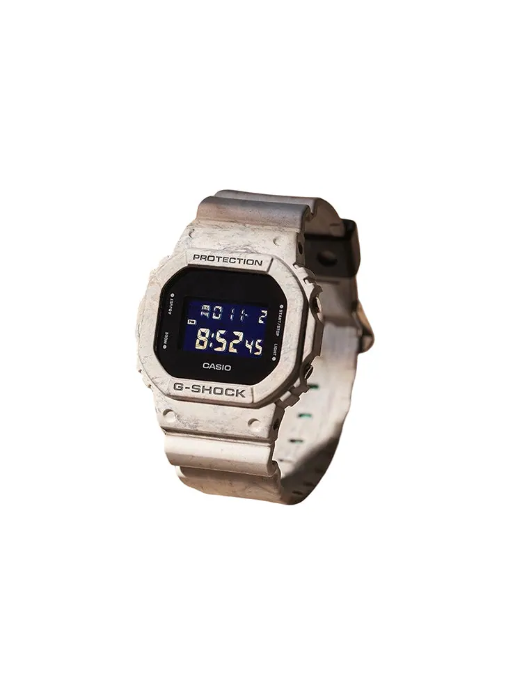 Часы Casio G-Shock «Earth Color Tone», арт. DW-5600WM-5PRD — изображение 3 из 8, оттенок белый черный