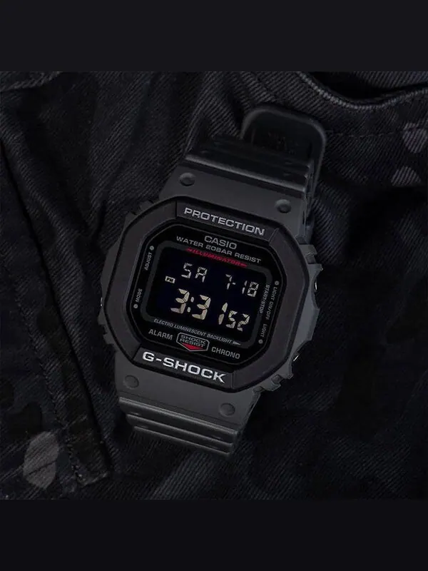 Часы CASIO G-Shock Square 'Grey' — изображение 3 из 3, оттенок черный