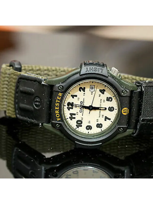 Часы Casio Forester Analog Watch 'Black White Yellow' — изображение 3 из 4, оттенок черный