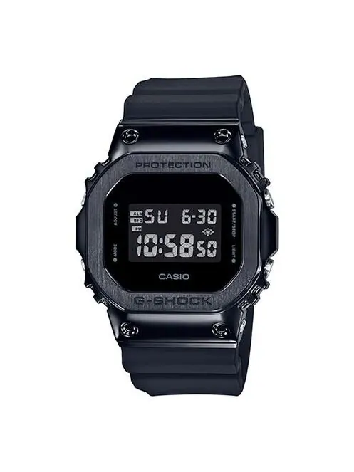 Часы CASIO G-Shock Square 'Black' — изображение 1 из 4, оттенок черный