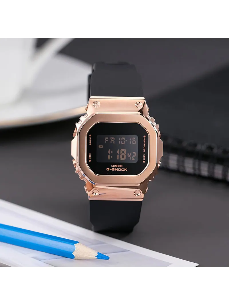 Часы CASIO G-Shock Digital 'Black Rose' — изображение 3 из 6, оттенок черный розовый