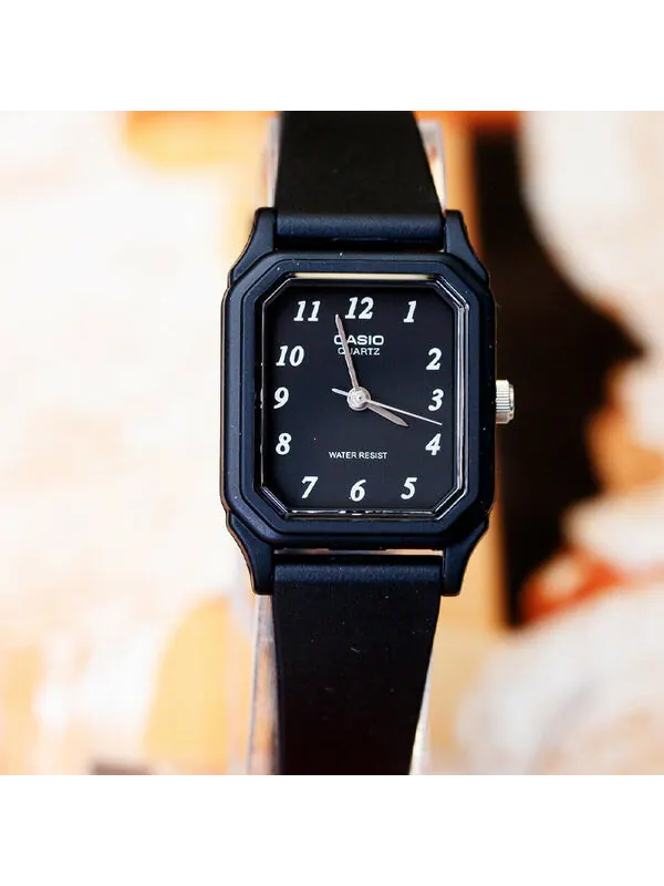 Часы Casio Minimalistic Analog Cube Watch 'Black' — изображение 2 из 3, оттенок черный