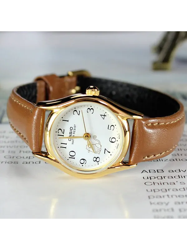 Часы Casio Influencer Analog Leather Strap Watch 'Brown White Gold' — изображение 2 из 4, оттенок белый