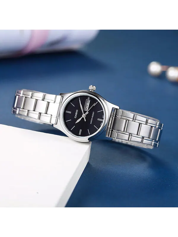 Часы CASIO Quartz Waterproof Stainless Steel Strap Black Analog — изображение 4 из 4, оттенок черный