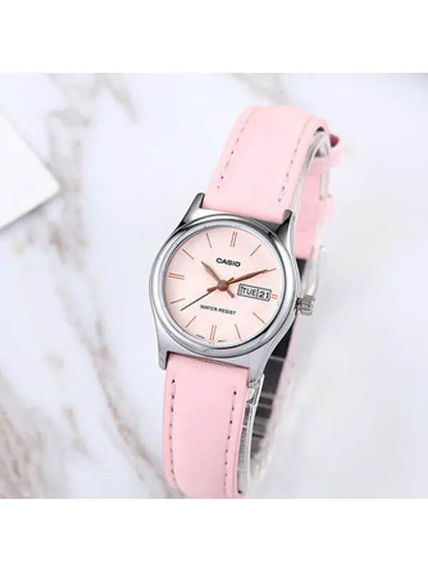 Часы CASIO Quartz Waterproof White Analog — изображение 2 из 2, оттенок белый
