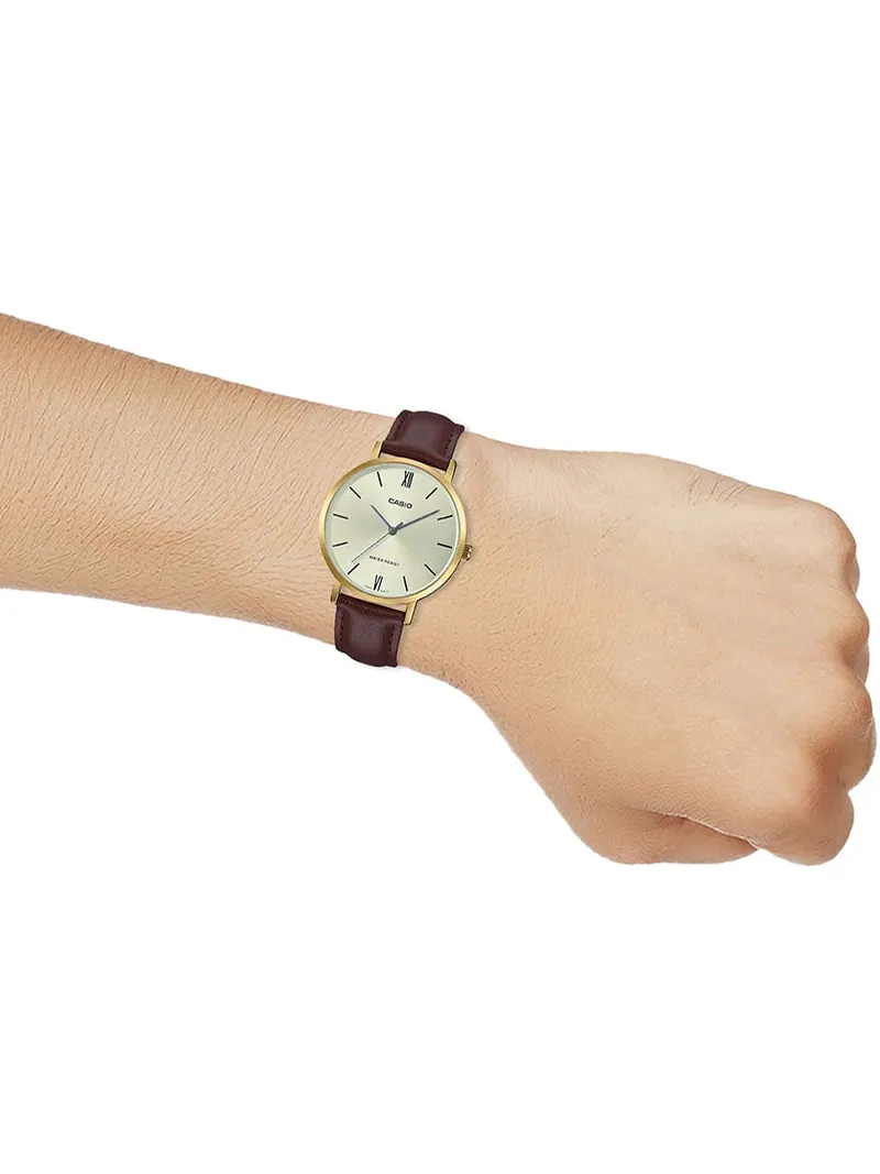 Часы CASIO Quartz Waterproof Brown Analog — изображение 5 из 5, оттенок коричневый