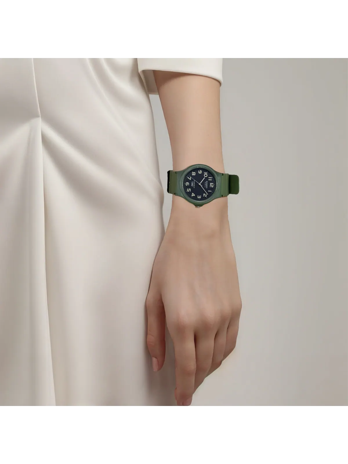 Часы Casio Collection Standard, арт. MQ-24UC-3BJF — изображение 6 из 6, оттенок черный