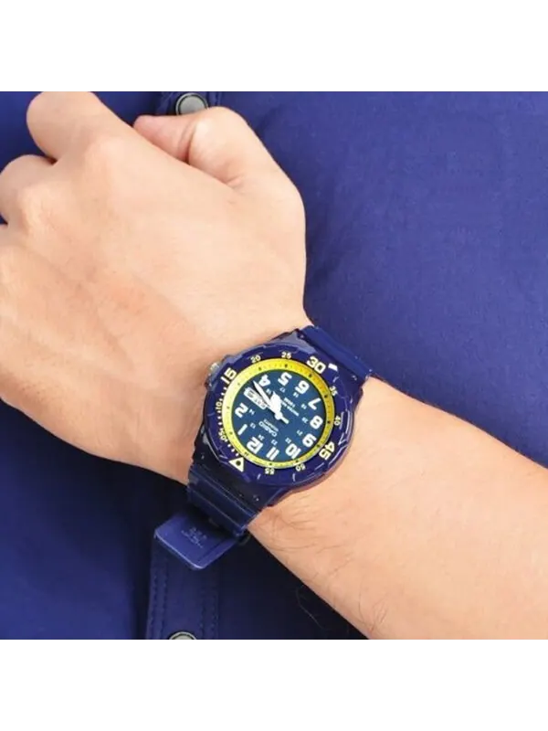 Часы Men's CASIO Outdoor Minimalistic Retro Sports quartz Watch Strap Mens Blue Analog — изображение 3 из 3, оттенок синий