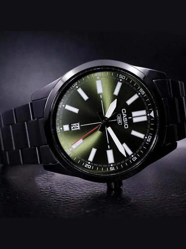 Часы Casio Dress Pointer Display Analog Watch 'Metallic Black Green' — изображение 2 из 4, оттенок зеленый