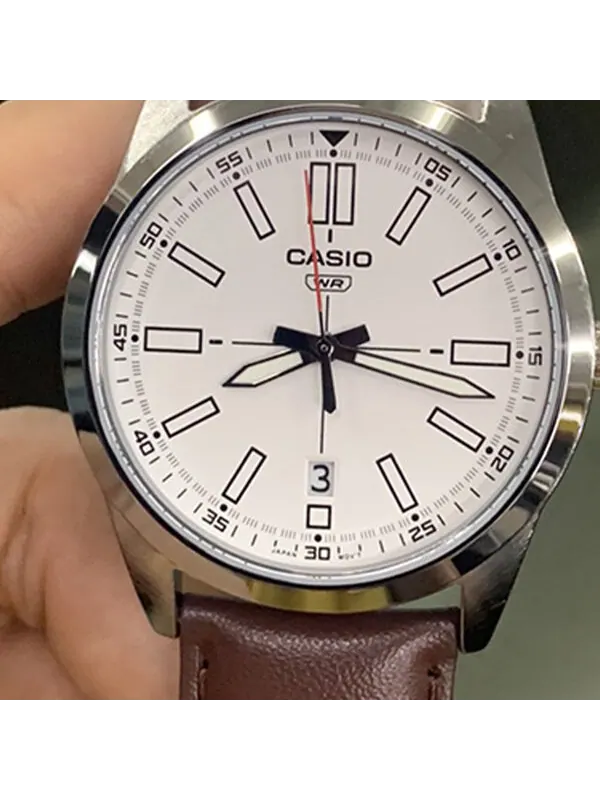 Часы Casio Dress Pointer Display Analog Watch 'Red Silver White' — изображение 4 из 4, оттенок коричневый