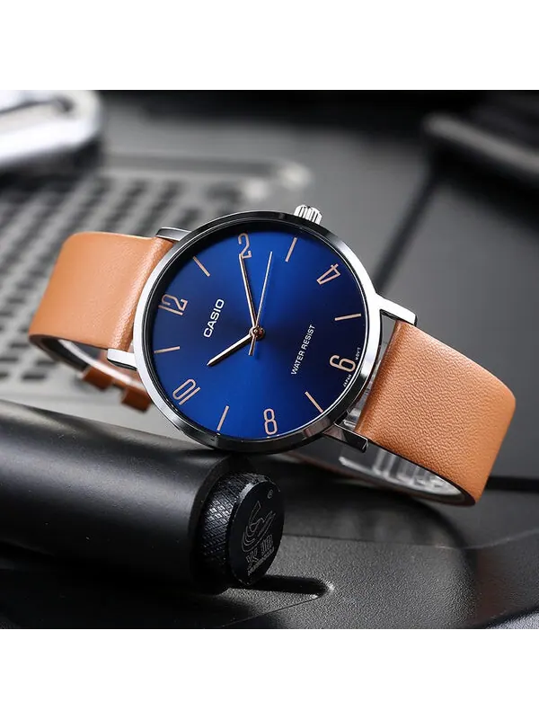 Часы Casio Influencer Analog Leather Strap Watch 'Brown Royal Blue' — изображение 2 из 3, оттенок коричневый
