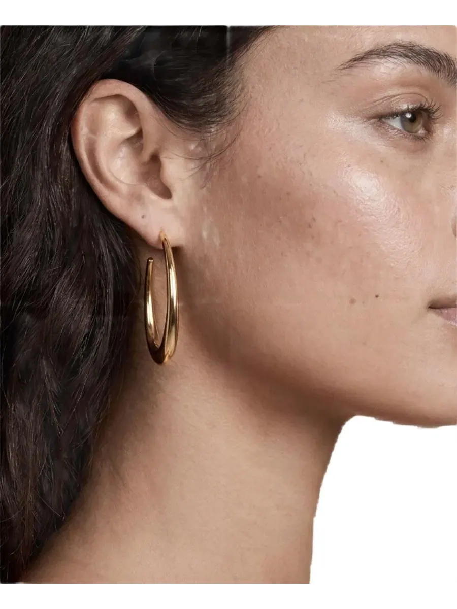 Серьги-кольца Essential Gilded Hoops ETTIKA — изображение 3 из 4, оттенок золото