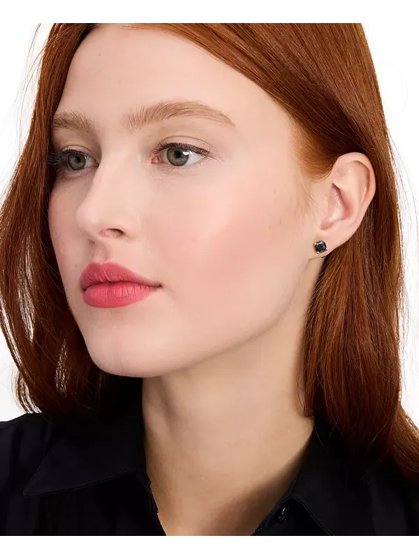 Квадратные серьги-гвоздики с цветными кубическими цирконами Kate Spade New York — изображение 4 из 4, оттенок черный