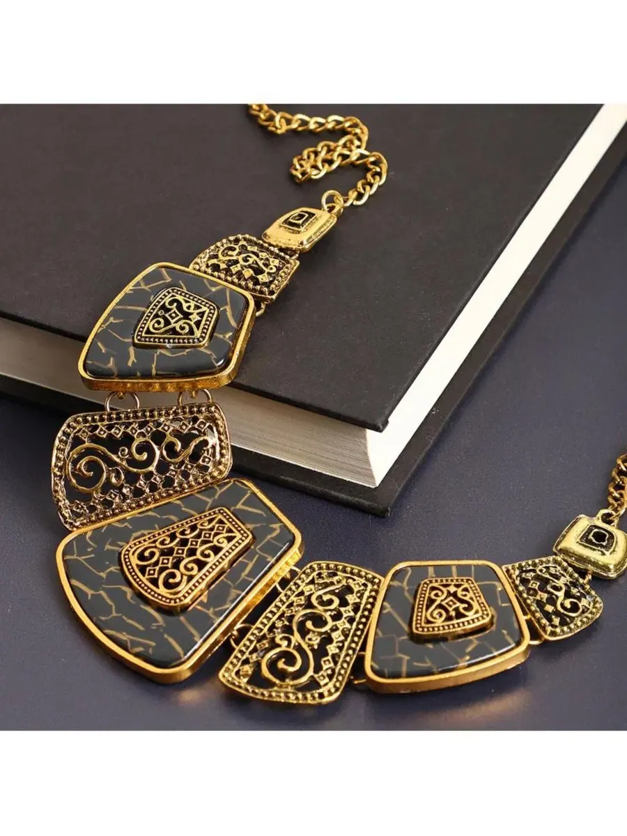 Ожерелье с камнем Gold Plated Stone SOHI — изображение 2 из 5, оттенок черный