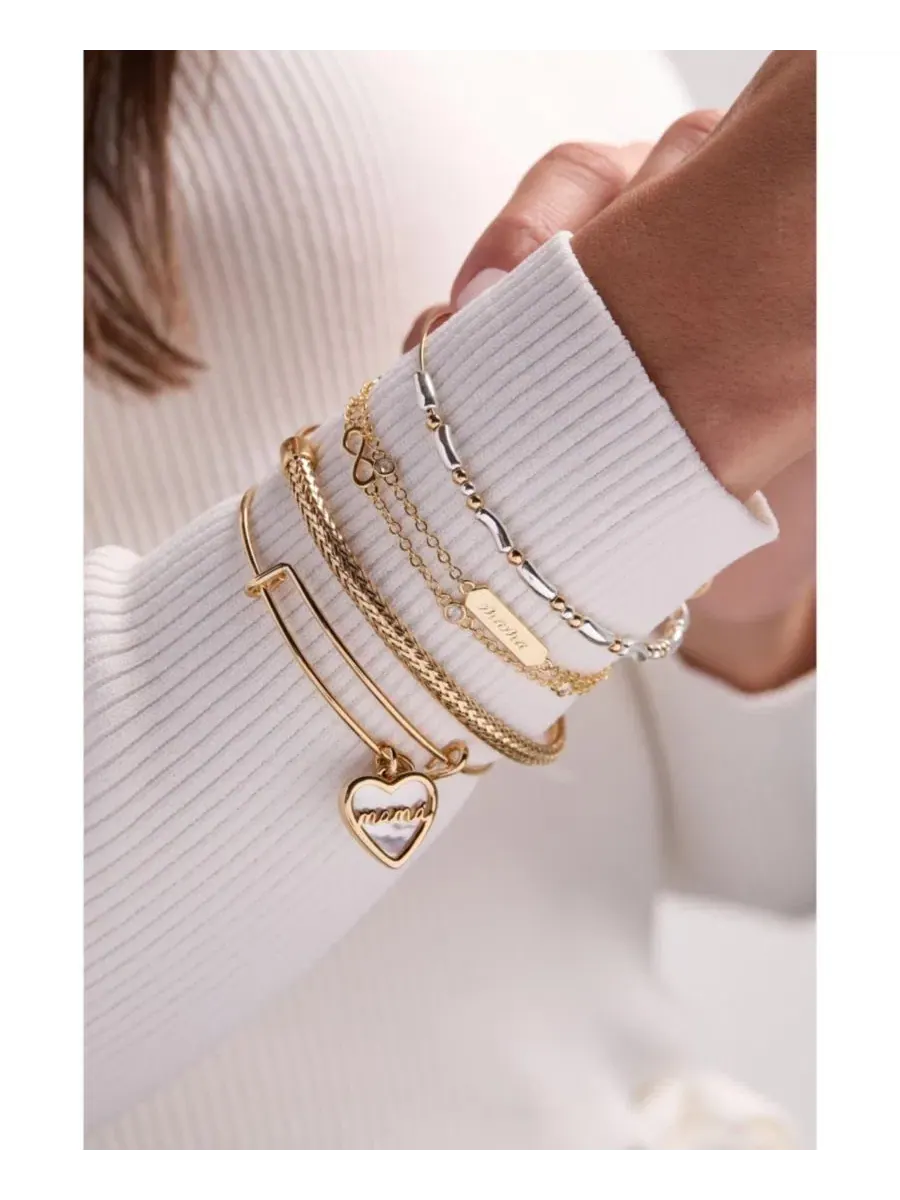 Набор из двух браслетов MamAa с перламутровыми сердечками Alex And Ani — изображение 3 из 3, оттенок золото