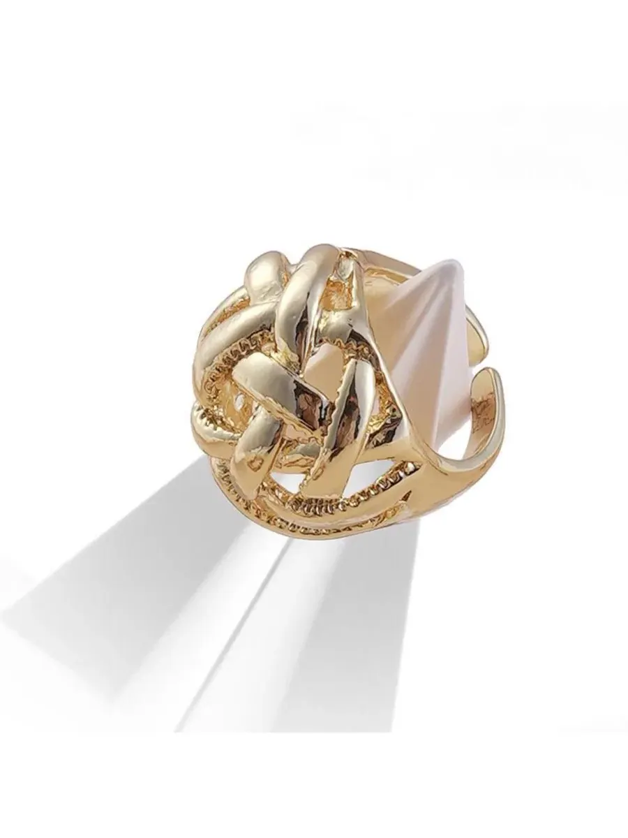 Кольцо-плетение с позолоченным покрытием California Gold The Basket Weave Statement Ring SOHI — изображение 2 из 8