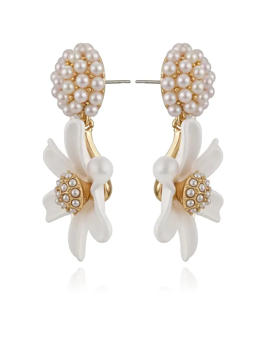 Серьги-подвески с имитацией жемчуга в виде ромашек Guess — изображение 2 из 3, оттенок золото