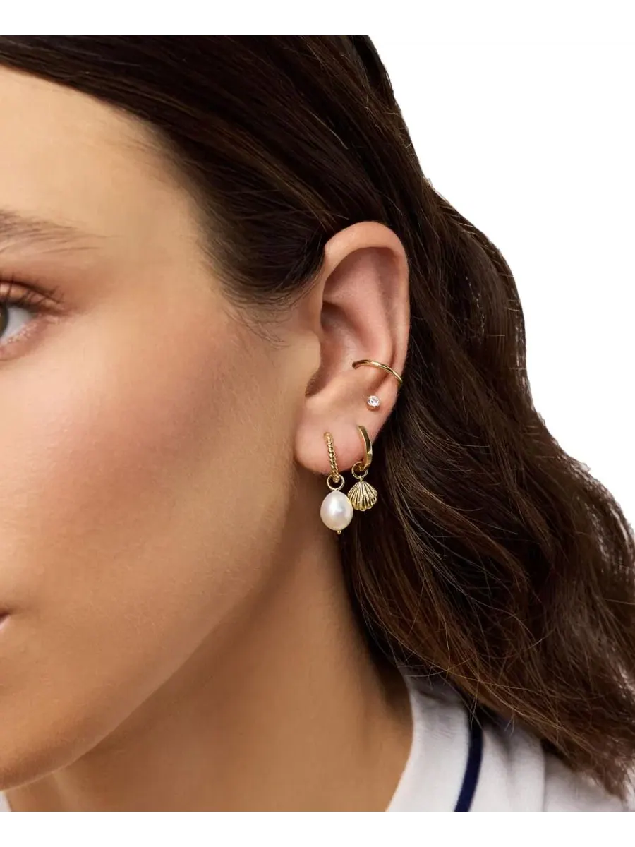 Серьги-кольца Gold Twist Huggie Hoop Earrings Ana Luisa — изображение 2 из 3, оттенок золото