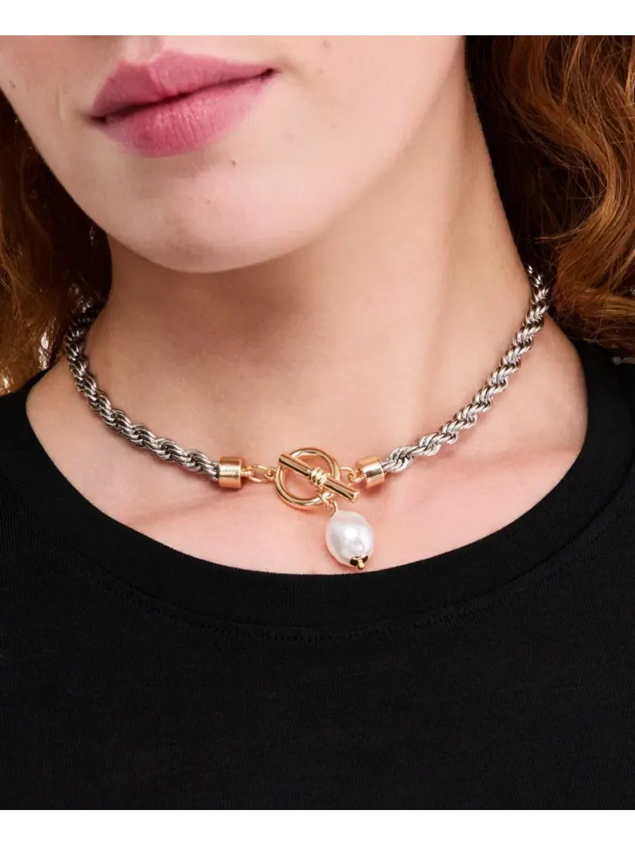 Колье с подвеской из имитации жемчуга, модель Imitation Pearl 16" Pendant Necklace On 34th — изображение 3 из 3
