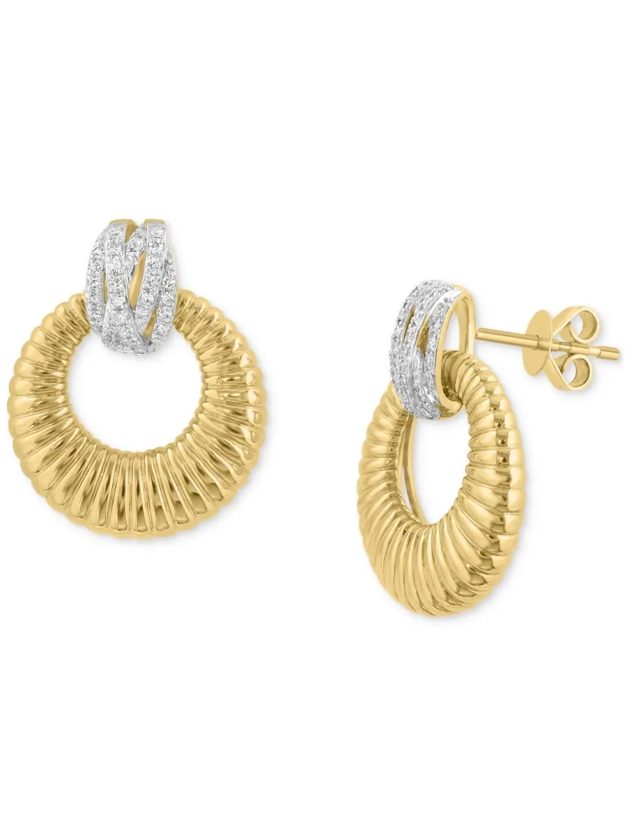 Серьги-подвески EFFY Diamond Ridged Doorknocker Drop Earrings (1/4 карата) в оправе из 14-каратного — изображение 3 из 3
