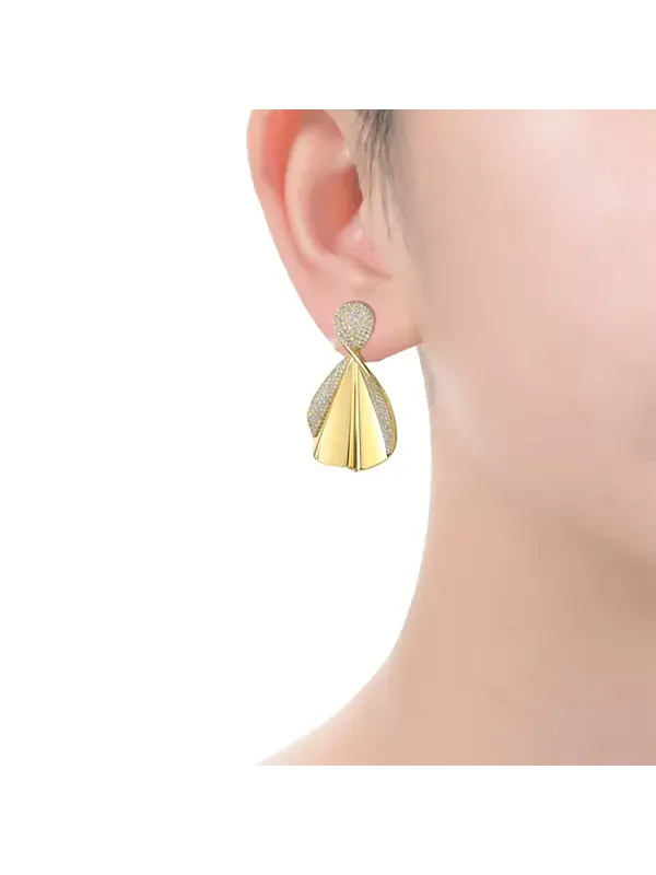 Изысканные серьги-подвески с кубическим цирконием, покрытые 14-каратным золотом, очень большого — изображение 2 из 3
