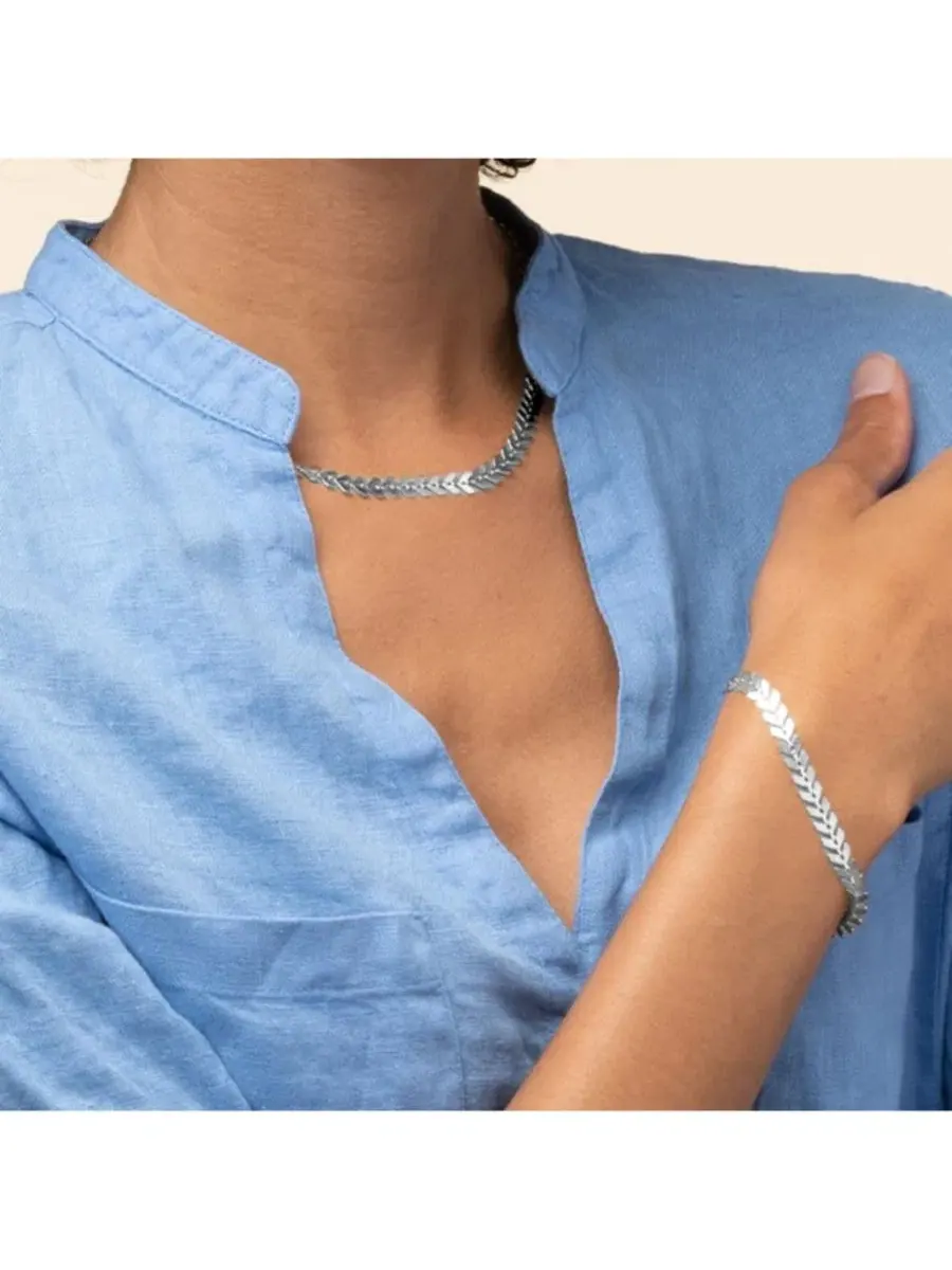 Набор украшений Elara Chevron: модная и эффектная коллекция Bearfruit Jewelry — изображение 3 из 3, оттенок серебряный