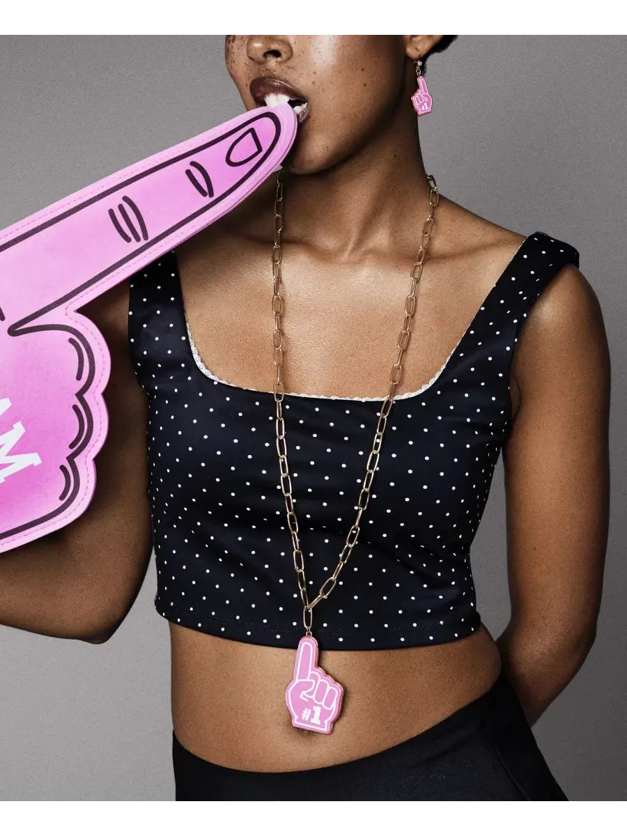Серьги-пусеты с подвеской с цифрой один, из стекла Betsey Johnson — изображение 6 из 8, оттенок розовый/золотистый