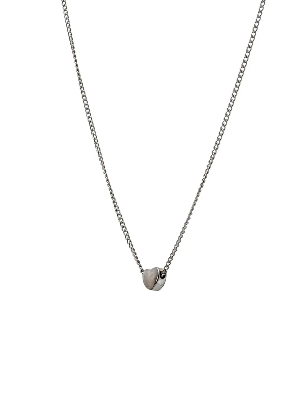 Кулон-подвеска Amara в форме маленького сердца: изящный и модный Bearfruit Jewelry — изображение 3 из 3, оттенок серый