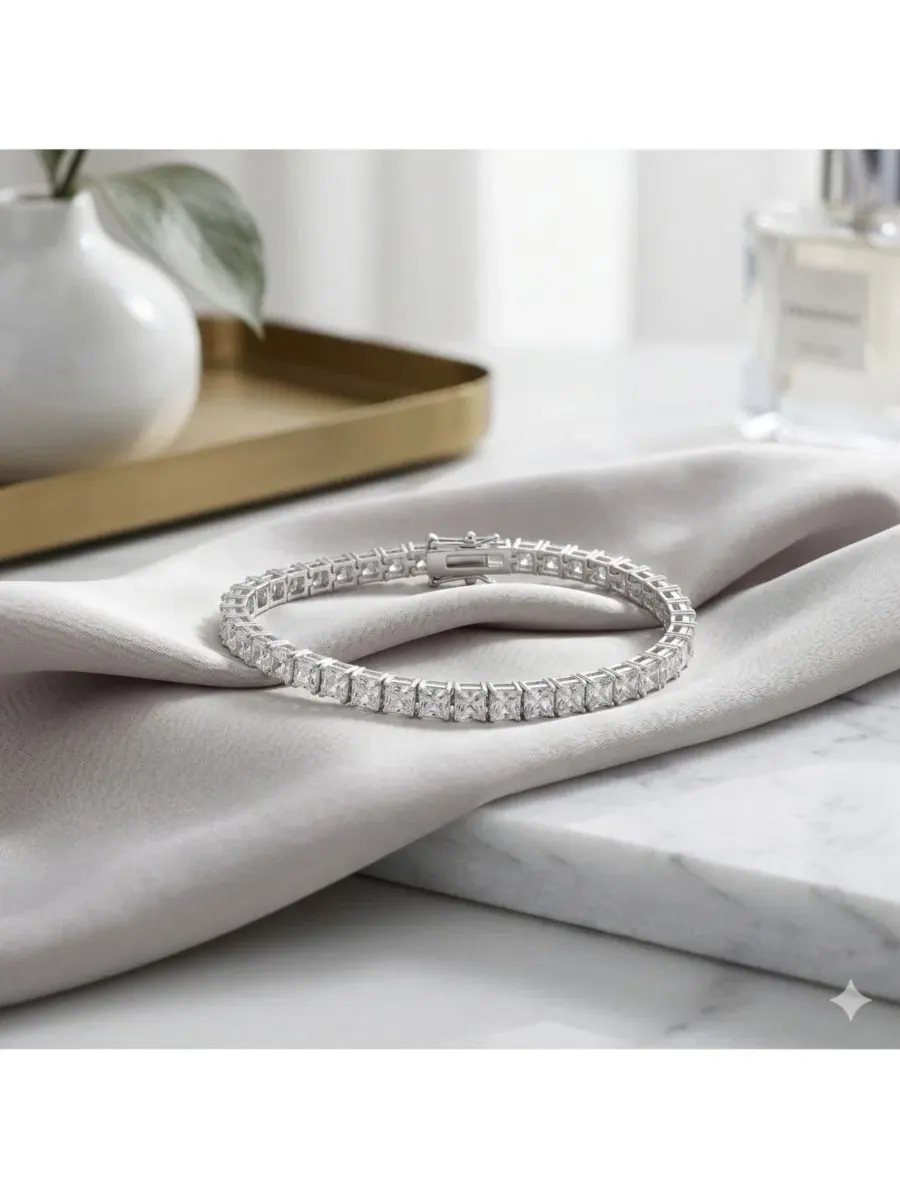 Браслет-теннис с кубическим цирконием 4 мм, модель Elegant 4mm Square CZ Tennis Bracelet Simona — изображение 2 из 3
