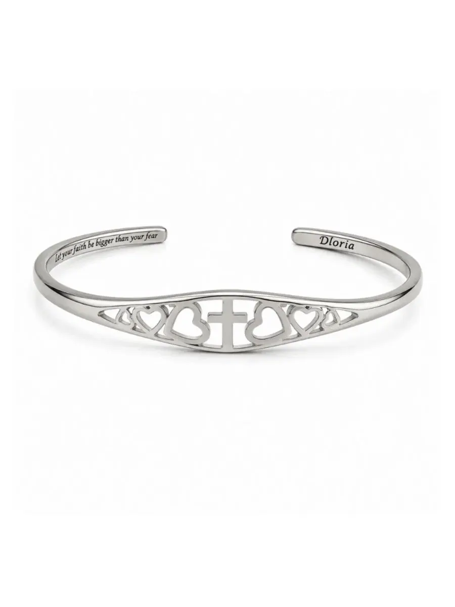 Браслет-манжета Cross and Heart Faith Engraved Adjustable Cuff Dloria — серебристый
