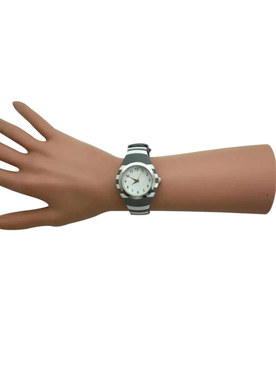 Женские часы с силиконовым ремешком, модель Stripped Silicone Band Olivia Pratt — изображение 3 из 4, оттенок серый