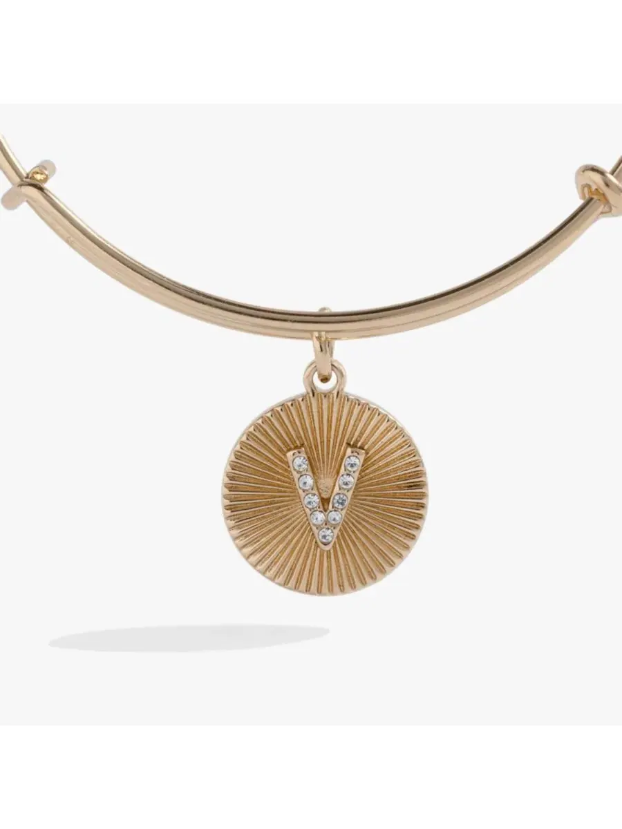 Браслет-бангл с кристаллами и буквой-подвеской, модель Pave Starburst Texture Initial Alex and Ani — изображение 2 из 2