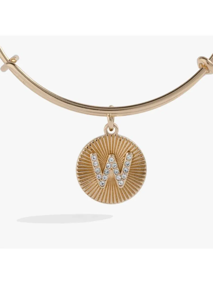 Браслет-обруч с подвеской в виде инициала Pave Starburst Texture Alex and Ani — изображение 1 из 1, оттенок золотистый