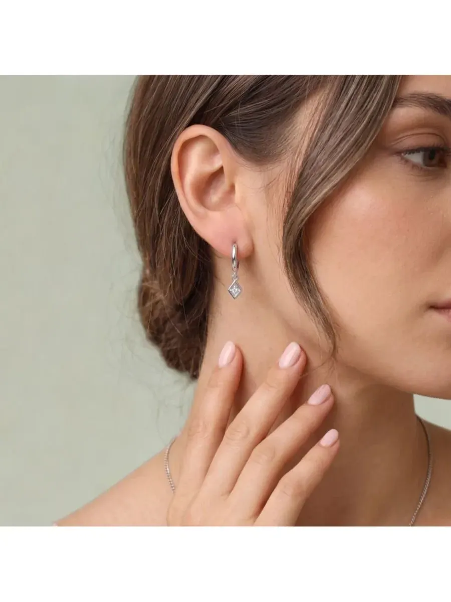 Серьги-подвески из стерлингового серебра с кристаллами, модель Rhombus Pave Spike Spero London — изображение 2 из 3