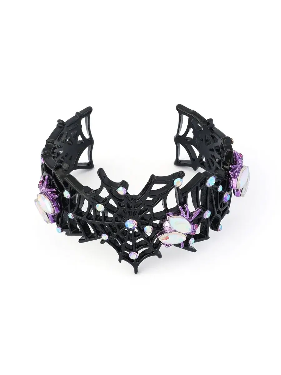 Браслет-манжета с паутиной и камнями Faux-Stone Halloween Spiderweb Cuff Betsey Johnson — изображение 4 из 6, оттенок черный