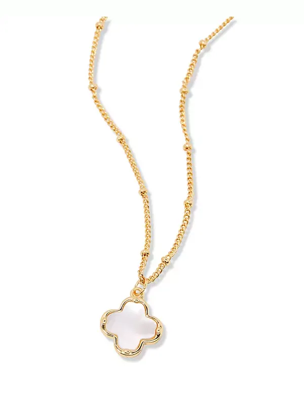 Короткое позолоченное ожерелье с подвеской из культивированного жемчуга Chatham Clover Brook & York — изображение 2 из 3