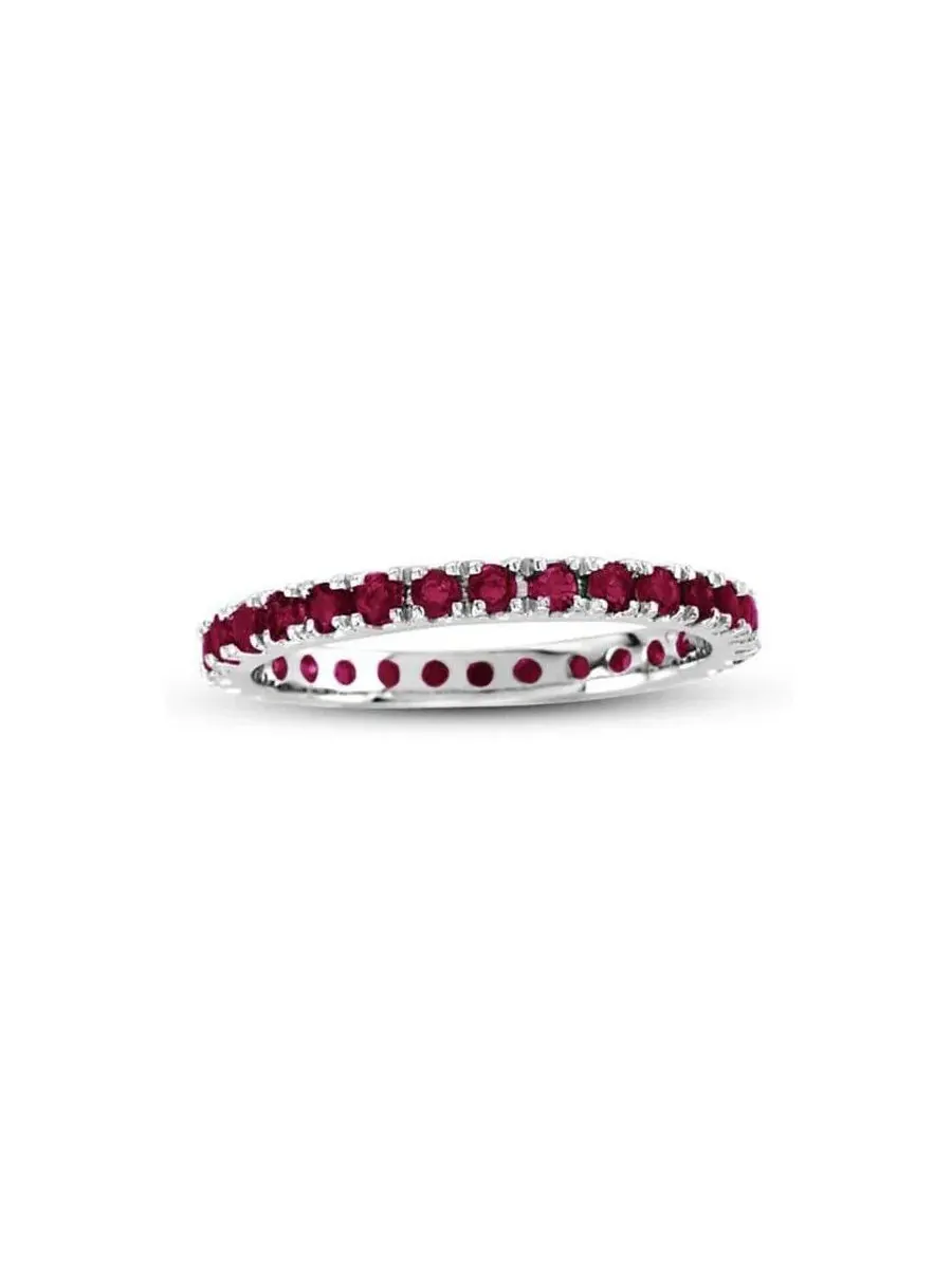 Кольцо из золота 14K с изумрудом, модель Eternity Band Suzy Levian New York — изображение 1 из 3, оттенок красный
