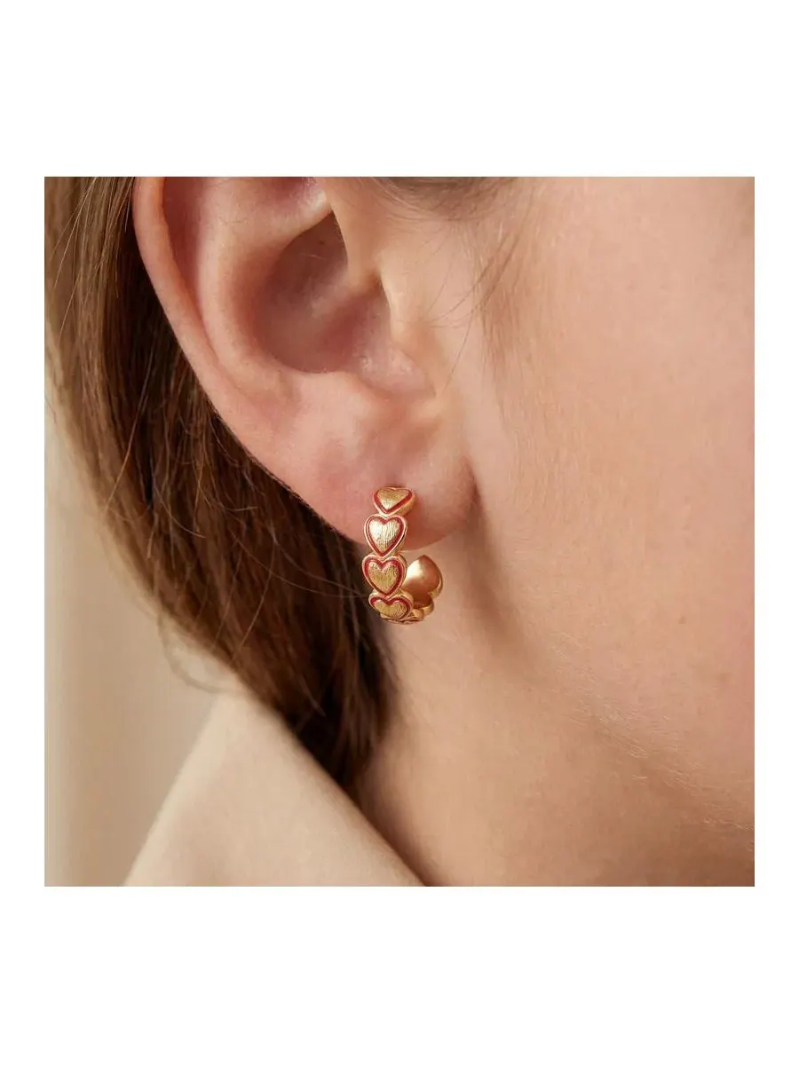 Серьги-кольца с сердечками из красной эмали, позолота 14K GiGiGirl — изображение 5 из 5, оттенок красный
