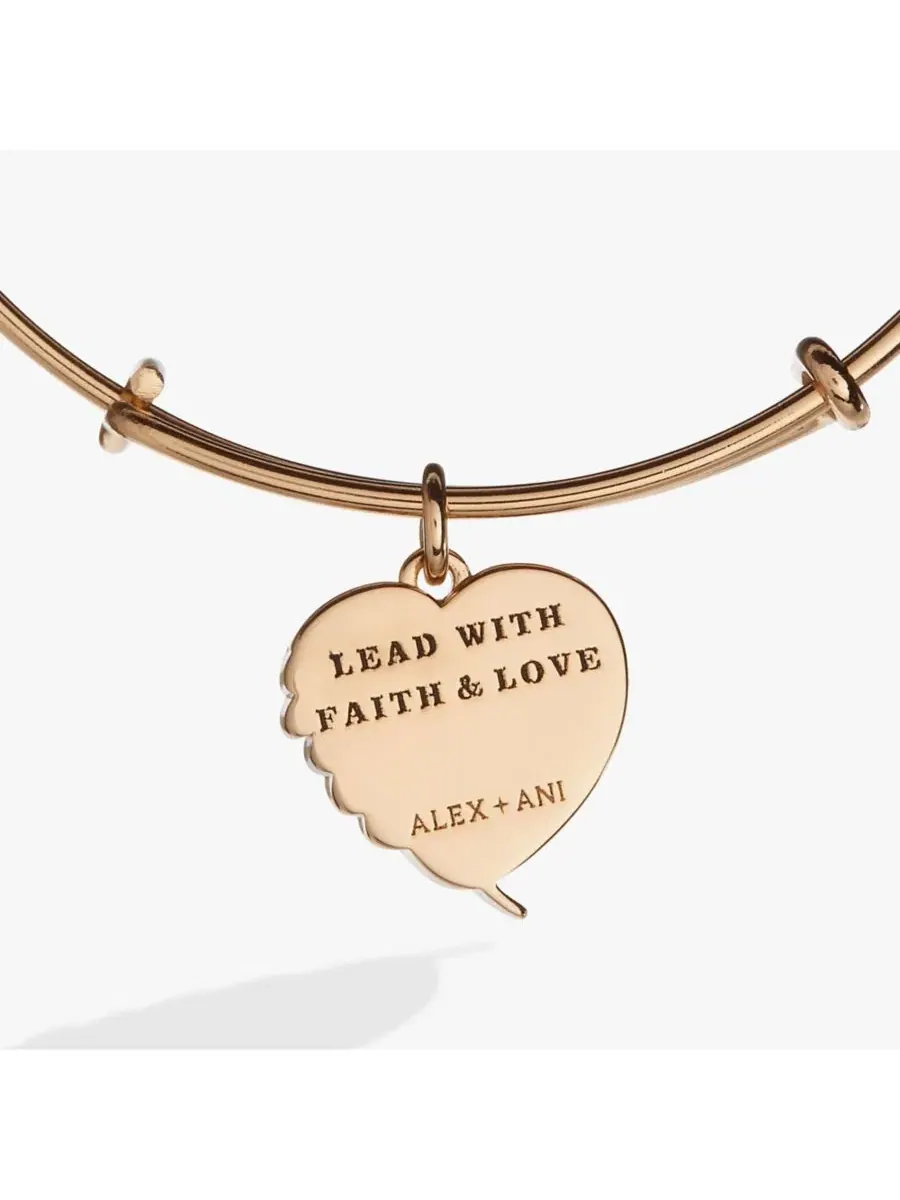 Браслет с подвеской «Крылья защиты» Alex And Ani — изображение 2 из 3, оттенок золото